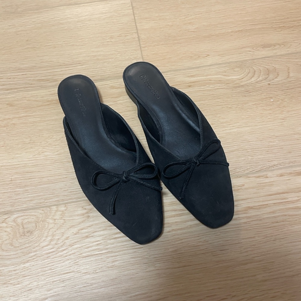 Reformation Belle Mules - Black